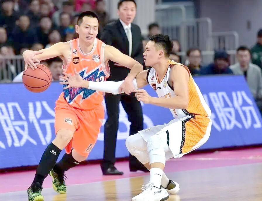 包含上海男篮交战胜利，夺得胜利的词条