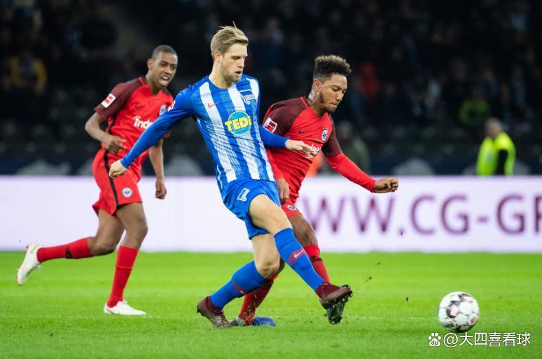 美因茨在客场战胜柏林赫塔，取得三分